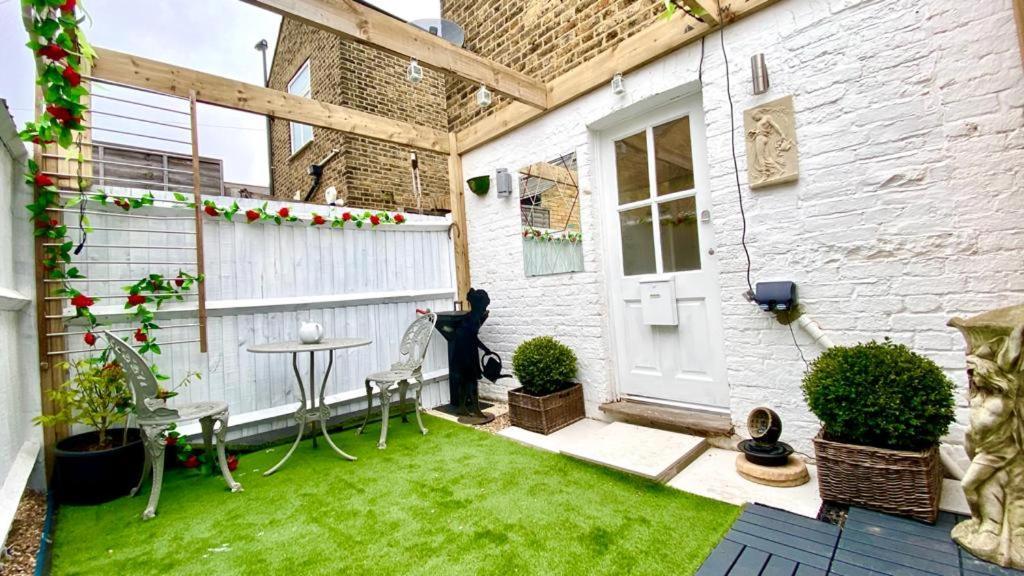 Modern And Cosy Studio Flat لندن المظهر الخارجي الصورة
