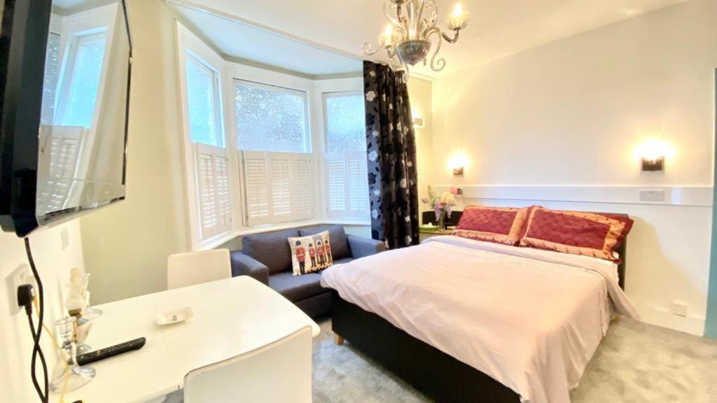 Modern And Cosy Studio Flat لندن المظهر الخارجي الصورة
